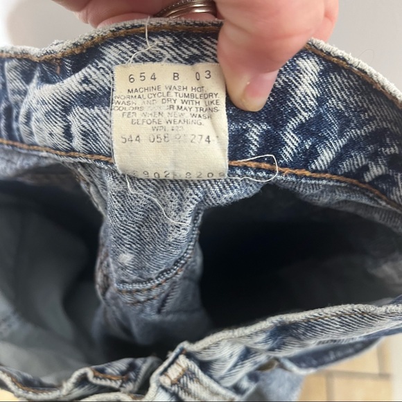 VINTAGE LEVI’S 80’s USA Made Denim Acid Wash Distressed Size 10 Jeans - Picture 13 of 13